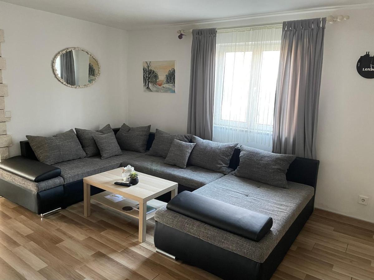 Apartments Toma Kaštela المظهر الخارجي الصورة